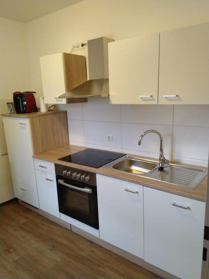 Kleine Ferienwohnung, Einzimmeraparment In Altenkirchen Almersbach 外观 照片
